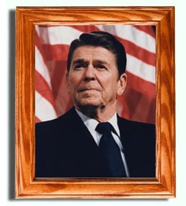 Framed Portrait of President Ronald Reagan ....Painting on canvas - Picture 1 of 4
