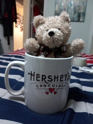 Caneca de café Hershey's Chocolate Galerie jumbo com ursinho de pelúcia nova!!! B202 - Imagem 1 de 4