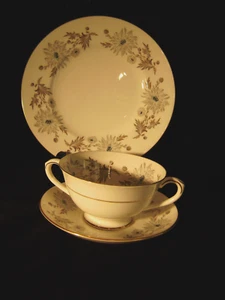 My Fair Lady Coalport Bone China Cream Soup Bowl & Salad Plate Sets VTG England - Picture 1 of 8