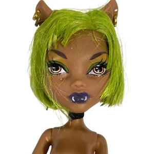 Muñeca Monster High Clawdeen Wolf Dawn of the Dance pelo corto verde como está - Imagen 1 de 11