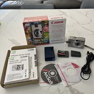 Canon PowerShot S330 2.0 Mega Pixel 3x zoom ottico fotocamera digitale ELPH LEGGI!!! - Foto 1 di 4