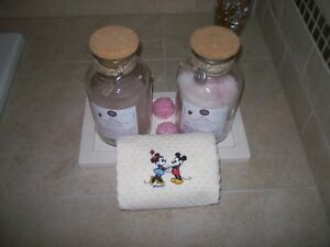Kitchen Towel with Mickey and Minnie Mouse