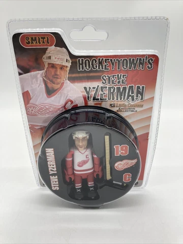 Steve Yzerman Detroit Red Wings SMITI Little Ceaser’s Collectible Cover