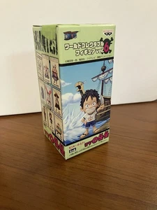 One Piece - World Collectable TV044 Young Luffy - Picture 1 of 3