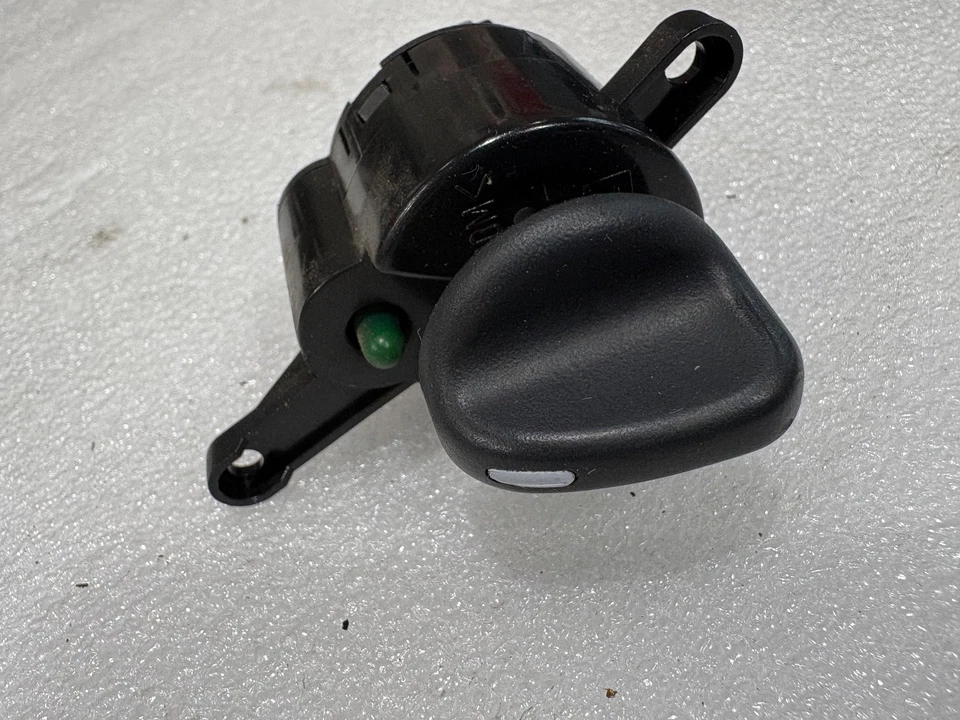 95-04 FORD EXPLORER FOUR WHEEL DRIVE SELECTOR SWITCH 4X4 RANGER MERCURY 96 97 98 - Image 1 of 1