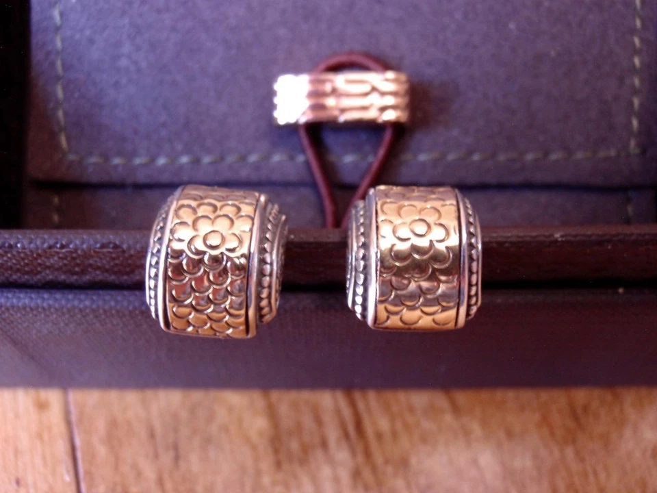 PENDIENTES JOHN HARDY DOS TONOS PLATA DE LEY 925 Y ORO 18K LEYENDAS NAGA Foto 1 de 1