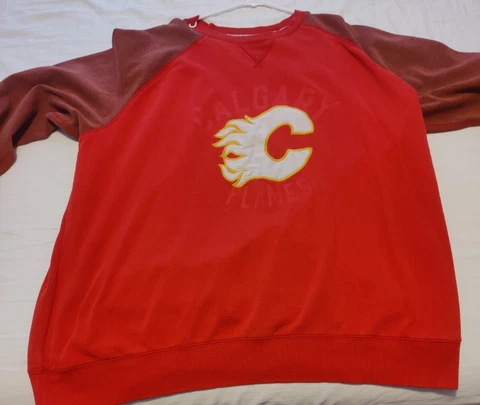 NHL CCM Retro Team Logo Fleece Crewneck Sweatshirt Collection Men's. Super comfy Cover