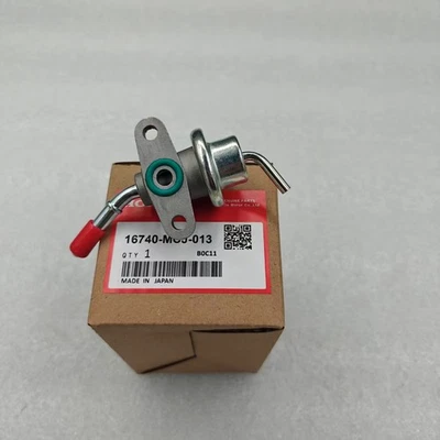Regulador de presión de combustible OEM 16740-MCJ-013 para Honda 2001 CBR929RR 2003 CBR954RR Foto 1 de 4