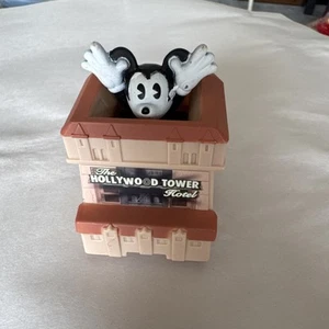Giocattolo McDonalds Disney Hollywood Tower Hotel 2020 - Foto 1 di 7
