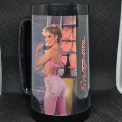 ANTIGO SNAP-ON TOOLS THERMO SERV CANECA PIN UP CALENDÁRIO MENINA Março/Abril 1987 Trish - Imagem 1 de 4