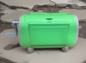 CRICUT PROVO CUTTLEBUG GREEN  DIE CUTTING MACHINE ONLY. No Dies Or Plates - Picture 1 of 2