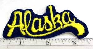 Vintage Alaska Jacke Patch Gold Schrift Blau Hintergrund Staat Reise Souvenir - Bild 1 von 3