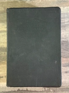 R6- The New Universities Dictionary Based on Noah Webster Foundation 1925 - Picture 1 of 8