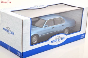 BMW 730i (E32) blaumetallic 1992 7er Modellauto Gruppe Maßstab 1:18 - Bild 1 von 3