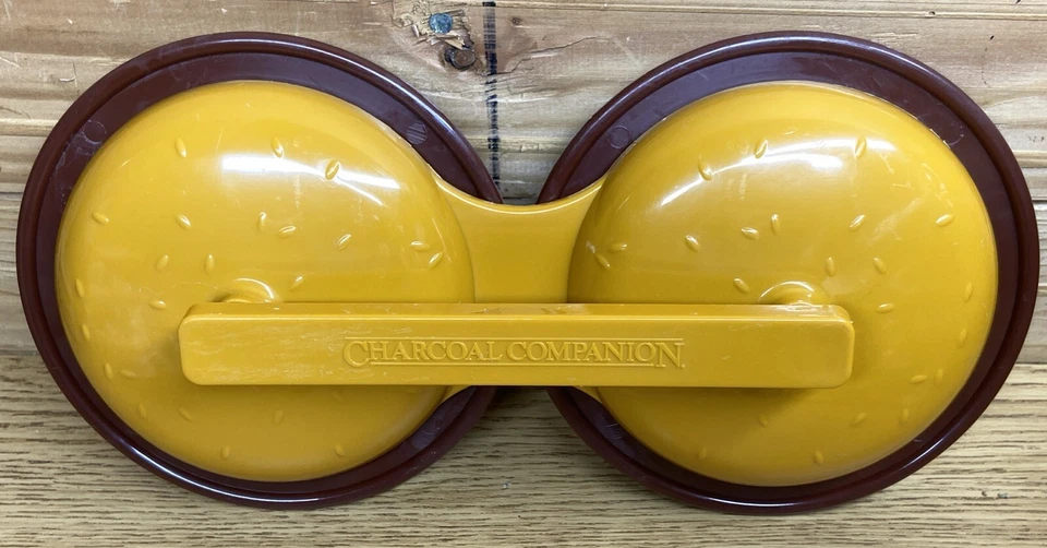 Prensa de hamburguesas de carbón acompañante hamburguesa empanada vegetal relleno molde parrilla 2005 Foto 1 de 4