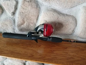 Fishing Pole "ZEBCO 202 RANGE POWER TRAIN REEL 4.1:1 Ratio 5'6" Pole Medium - Picture 1 of 20