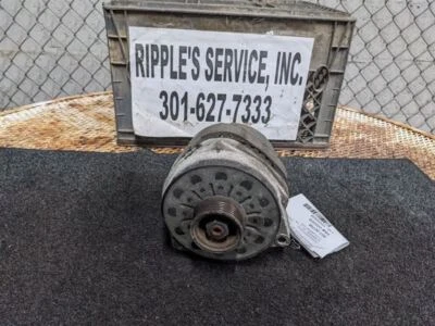 Alternador 124 amperios compatible con camioneta Chevrolet 2500 96-00 408587 Foto 1 de 4