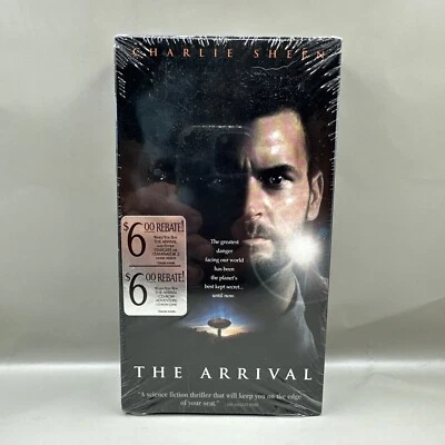 The Arrival (VHS, 1996) Charlie Sheen, Teri Polo, Ron Silver, Has Waternarks - Image 1 of 4