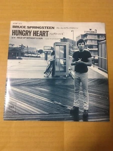 Japanese press 7" BRUCE SPRINGSTEEN HUNGRY HEART / HELD UP WITHOUT A GUN - Picture 1 of 8