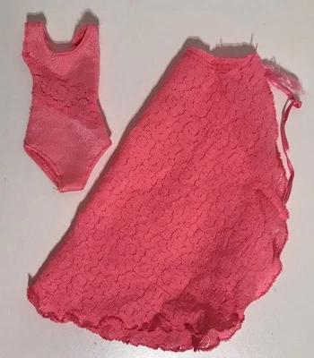 Винтажная кукла Kenner Darci Girl розовый кружевной купальник и юбка накидка б/у в отличном состоянии - Изображение 1 из 4