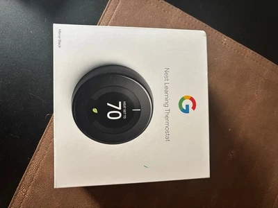 Nest 第 3 代学习黑色可编程恒温器 T3016US — 第 1/3 张图片