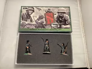 BRITAINS 17144 SET ASSALTO TEDESCO WEHRMACHT (2000) 3 FIGURINE - Foto 1 di 12