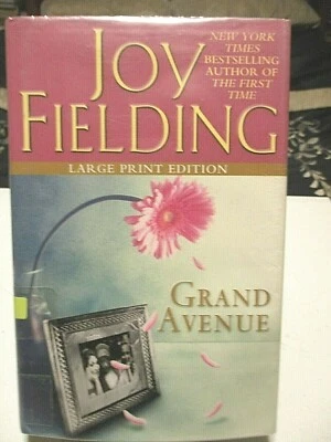 Large Print JOY FIELDING Grand Avenue see photo/synopsis  hc/dj - Image 1 of 2