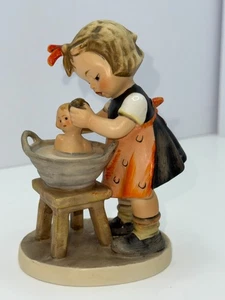 1964 Goebel Hummel Estatuilla Muñeca Baño 319 Estatuilla TMK-4 Gerhard Skrobek (1956) - Imagen 1 de 5