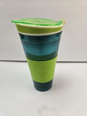 Snackeez Cup 2 In 1 Snack/ Drink Cup 16oz Cup w/4 oz Snack Cup Free Shipping  - Image 1 of 4