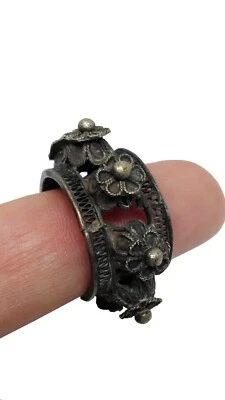 Anello antico tribale pezzo unico da collezione uomo per donna fiore in argento - Immagine 1 di 4