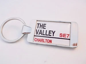 CHARLTON STADIUM ROAD BADGE STREET SIGN KEY FOB KEYRING KEYFOB CHAIN GIFT - Picture 1 of 3