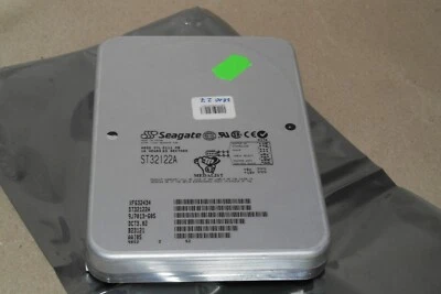 SEAGATE ST32122A 9J7013-034 DCT0.42 IDE HARD DRIVE 2.1GB            aa4aa1b - Image 1 of 4