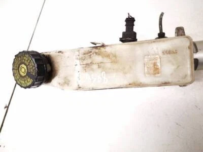 Toyota Corolla Verso 2004 Brake Master Cylinder Reservoir Used, Ge #1776986-06 - Image 1 of 4