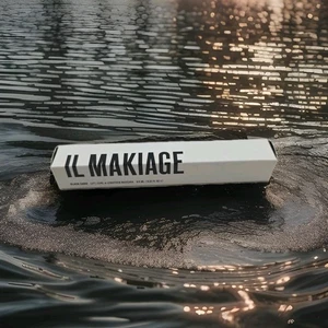 IL Makiage Lift Curl & Lengthen Black Card Mascara. New In Box. - Picture 1 of 3