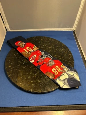 Corbata roja para hombre del equipo NFL KC Chiefs jugador de fútbol americano poliéster longitud clásica Foto 1 de 4