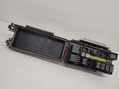 DODGE DURANGO 2004-2006 Fuse Box Engine Without Tow Package Foto 1 de 4