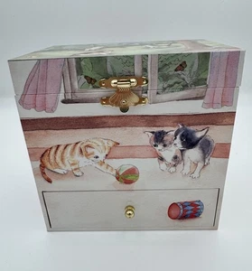 Enchantmints Neugierige Kätzchen Spieluhr Schmuckkästchen Katze dreht sich zur Ode - Bild 1 von 24