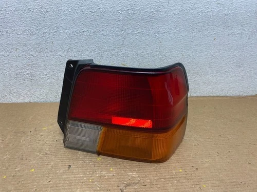 Luz trasera lateral derecha Toyota Tercel 1995 a 1997 pasajero OEM O1790 DG Foto 1 de 1
