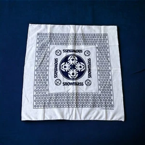 Vintage SNOWMASS Bandana Colorado Village White Navy Blue Ski Stevens Brown Des. - Picture 1 of 8