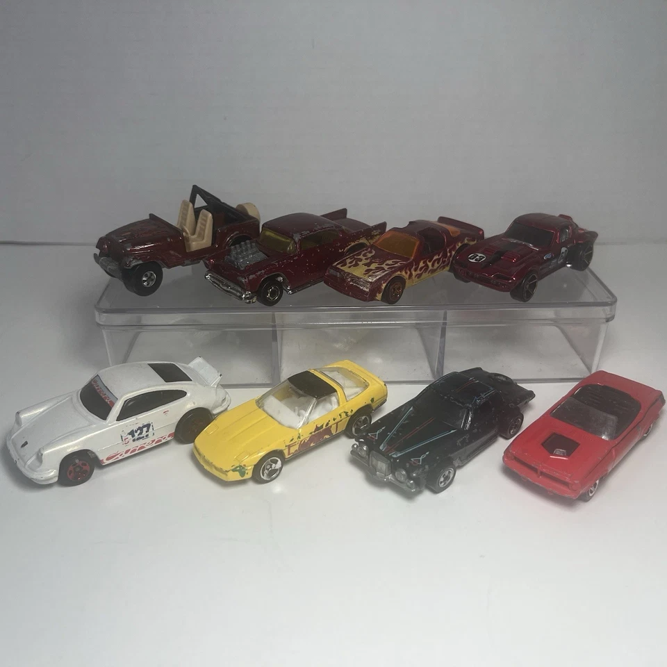 LOTE Vintage Hot Wheels Carros de Diecast 1:64 Porsche Corvette Plymouth Firebird Jeep - Imagem 1 de 4