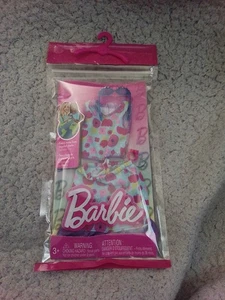 Ropa Muñeca Barbie, Pack Moda con Top Floral, Falda y Gafas de Sol Nuevo - Imagen 1 de 1