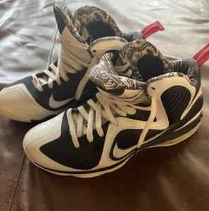 Nike LeBron Freegums - Talla 9.5 - Buen Estado - Usado / faltan suelas - Imagen 1 de 8