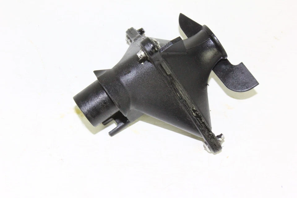 Tamiz de aceite Triumph Daytona 955i T1230220 Foto 1 de 1