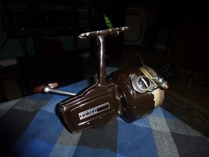 Vintage DAIWA 7700 OPEN FACE FISHING SPIN CASTING FISHING REEL Made In Japan VG  - Picture 1 of 9