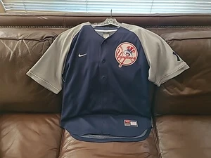New York Yankees Jersey Nike Large Very Good Shape! - Picture 1 of 3
