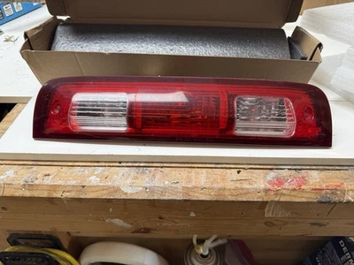 Dodge Ram 1500 2012 OEM cabina luz de freno usada luz arañazos (3) Foto 1 de 4