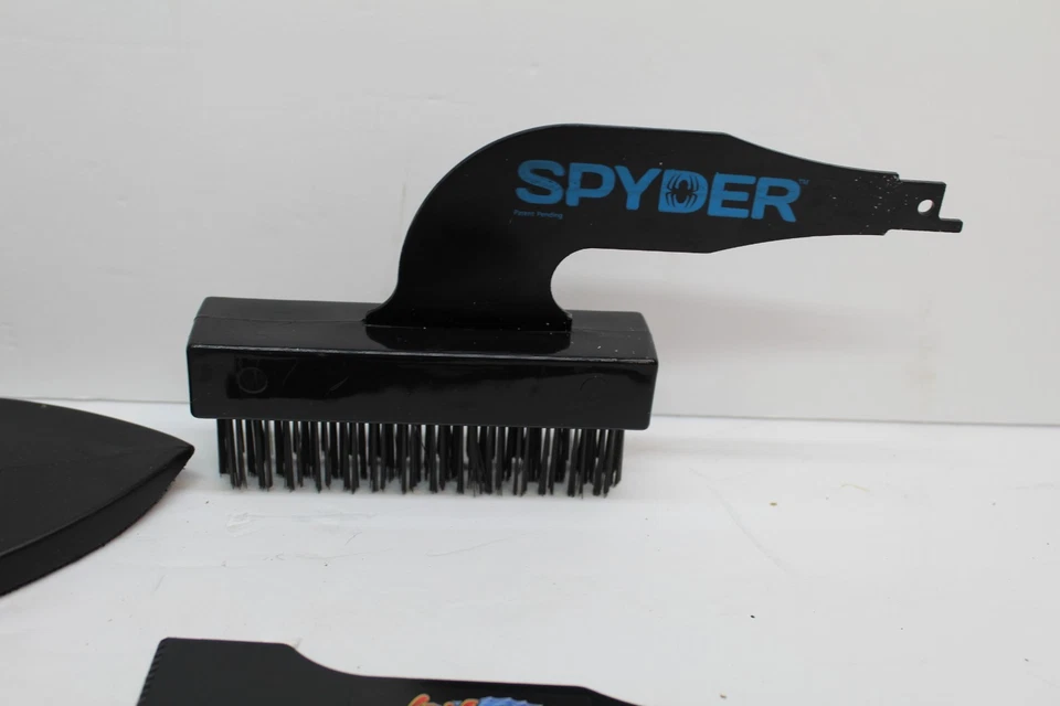 7 pc lot Spyder Reciprocating Saw Accessories wire brush, grout tool sander, mor - Image 1 of 1