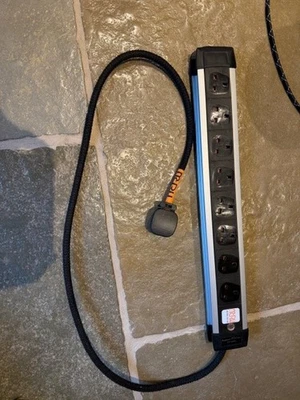 MCRU Mains Power Extension Hub No1.  8 Way.  1.5 mtr Cable. Excellent condition. - Image 1 of 4