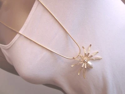 Damen Hals Kette Modekette lang Modeschmuck Gold Strass Spinne Perle Trend - Bild 1 von 3