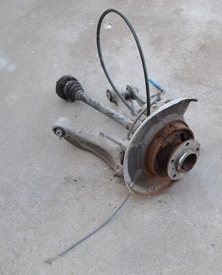 2006 宝马 530xi 司机左后轴主轴轮毂臂悬挂 E60 525xi 528xi — 第 1/3 张图片